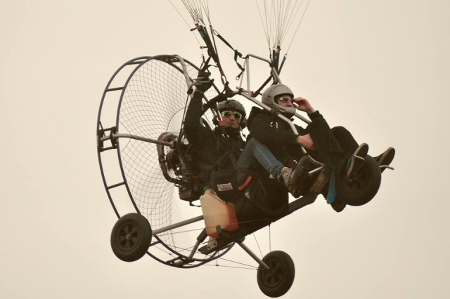 volo in tandem accompagnato da un istruttore