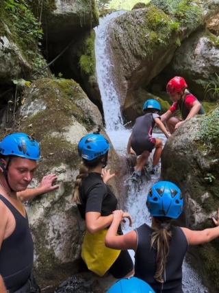 Easy Canyoning 1h30 min no fluxo Levigliese