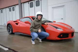 1 Runde in einem Ferrari 458 auf der Rennstrecke Valle dei Templi