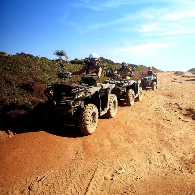  Zwischen Meer und Bergen auf einem Quad 