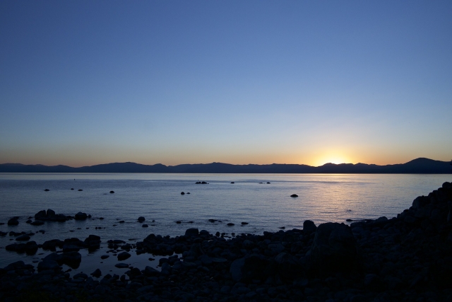 Atardecer en el lago 