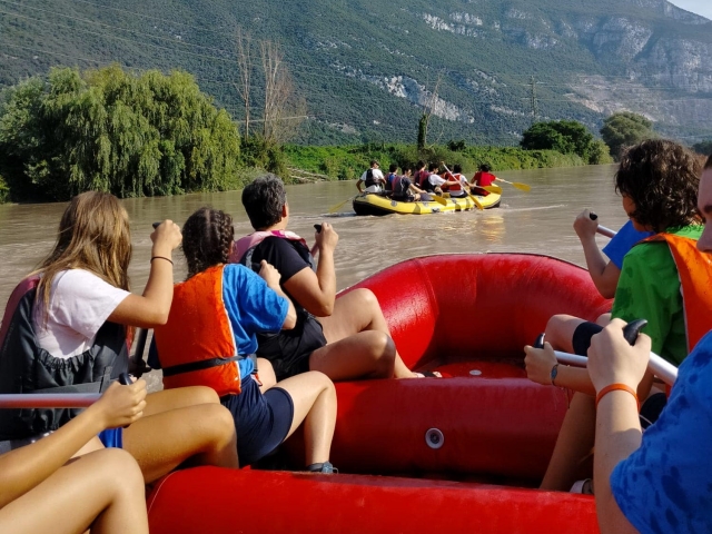  Rencontres au bord de la rivière 
