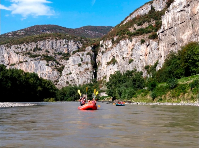  Rafting doux en montagne 