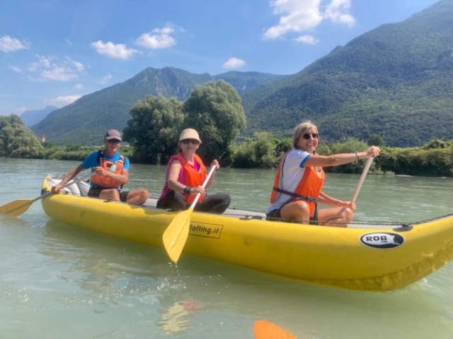  A kayak for three