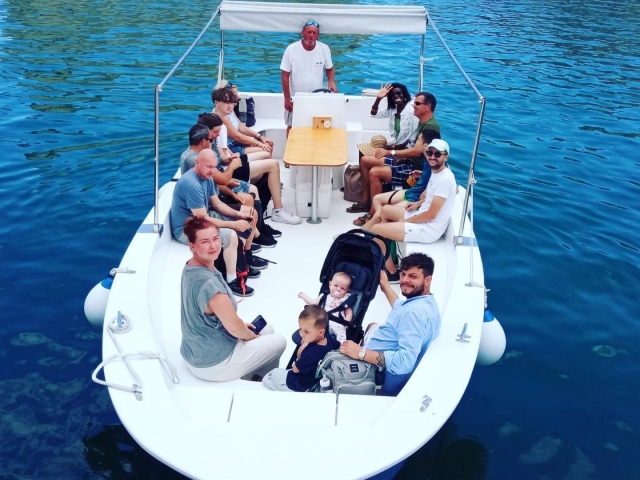 Tour privato in barca a Noto