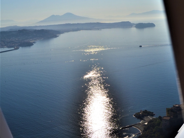Sorvolando Napoli