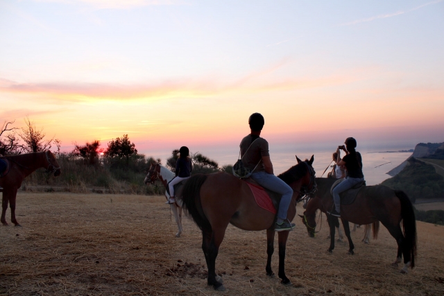  Cabalgando al atardecer en Udine 