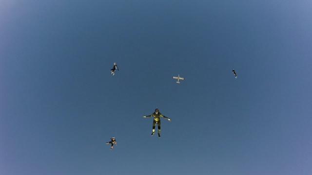 Unsere Instruktoren und professionellen Trägerraketen 