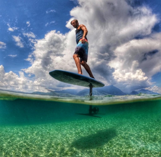  Crystal clear water