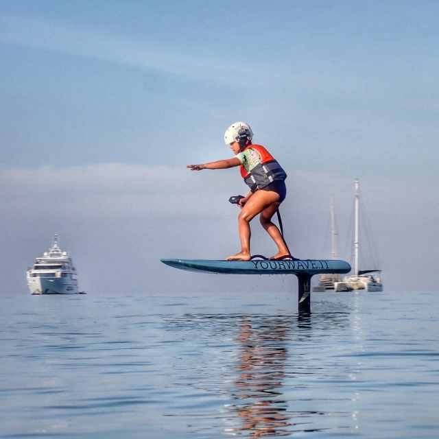  Learning to surf with Efoil