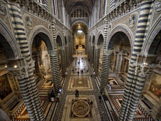 L'intérieur de la Cathédrale de Sienne 