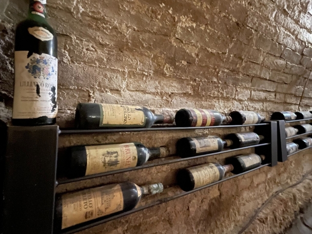  Bouteilles anciennes 