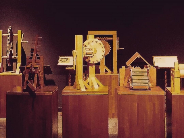  展览 