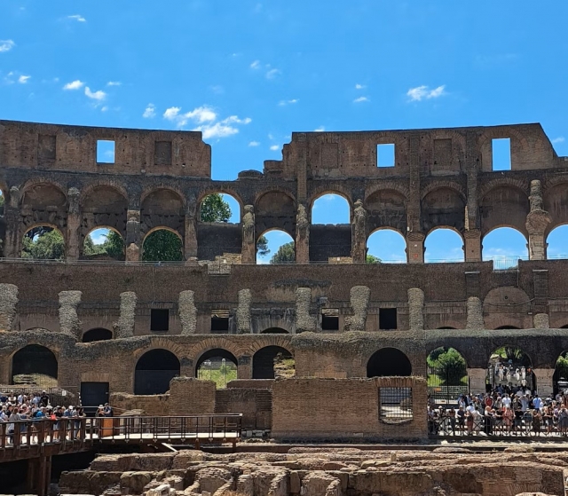 Dentro l'Arena