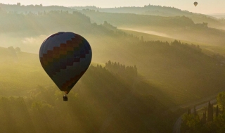 Volo gruppo in mongolfiera sul Lago di Bolsena, 1h
