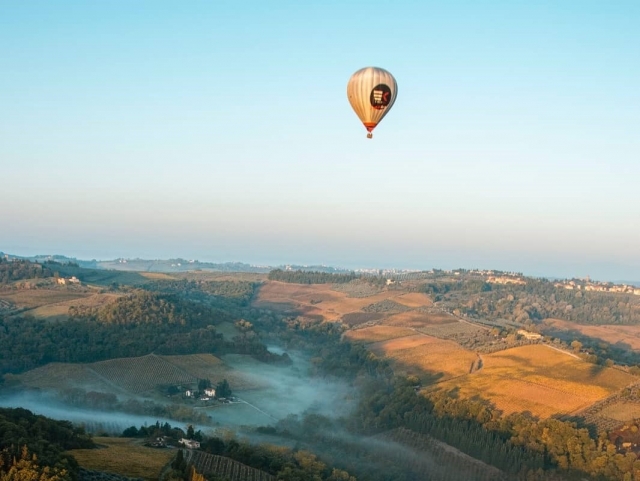 Flug auf der Landschaft von Lazio