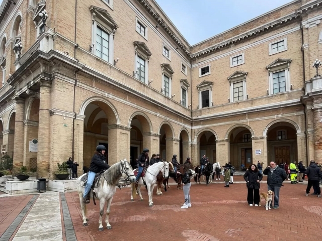 Tour a cavallo a Narni