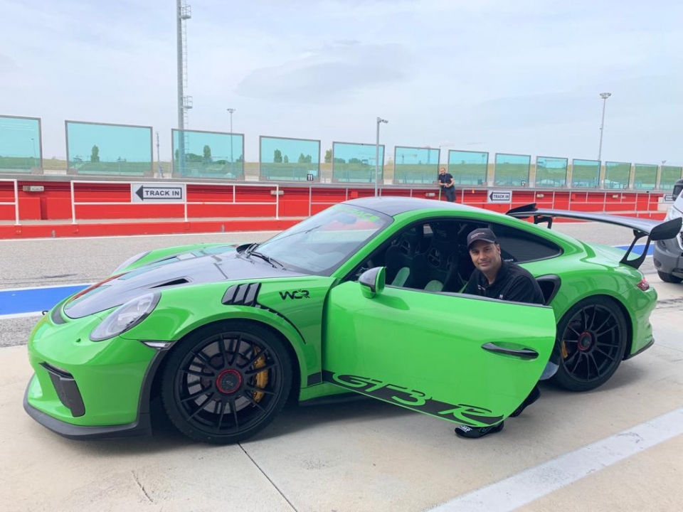  Porsche 911 GT3 RS 4