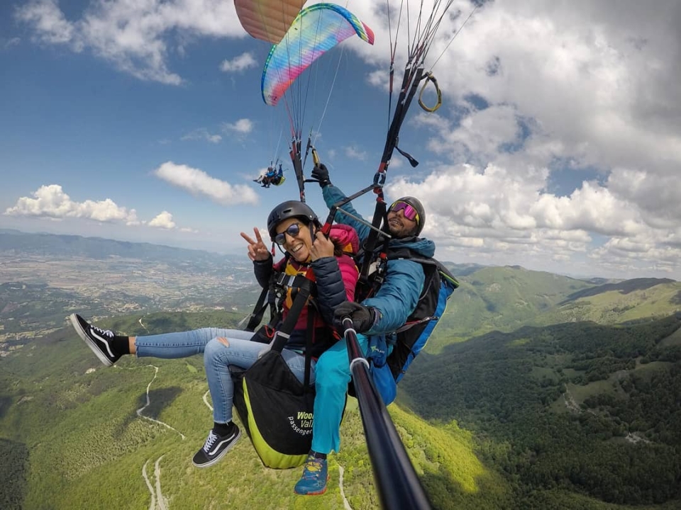  Parapente no meio das nuvens 
