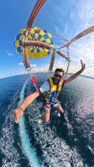 Single parasailing Cala Ponte 15 minutes
