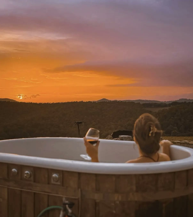 Casa Hobbit per due con hot tub e tour 4x4 sul Monte Amiata