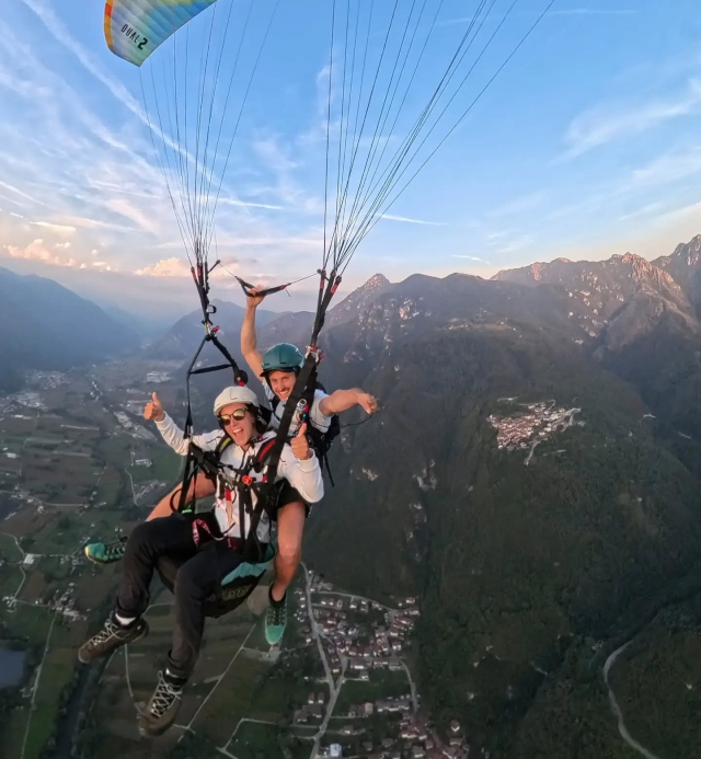 Two-seater paragliding flight from Monte Alpo+video 15 min