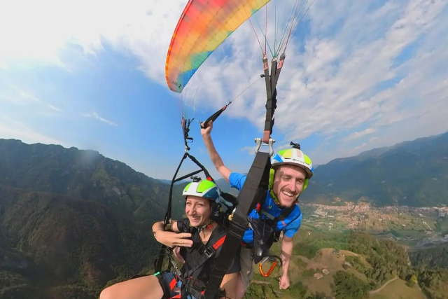 Fly paragliding in Trento 