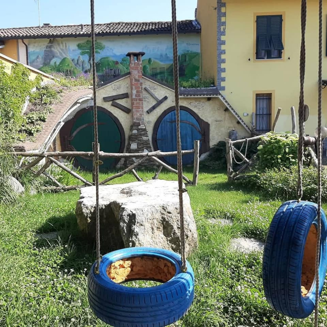  The garden of the Hobbit house with the swings 