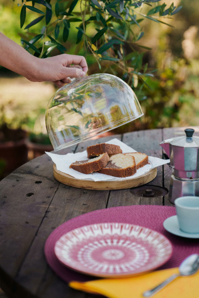 La colazione all'aperto con la moka