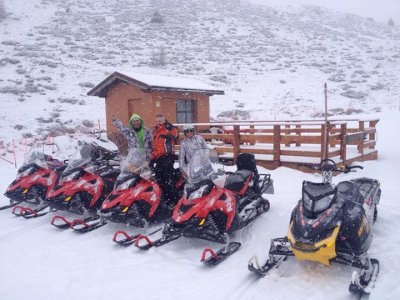 Escursione in motoslitta 90 minuti per 2 persone