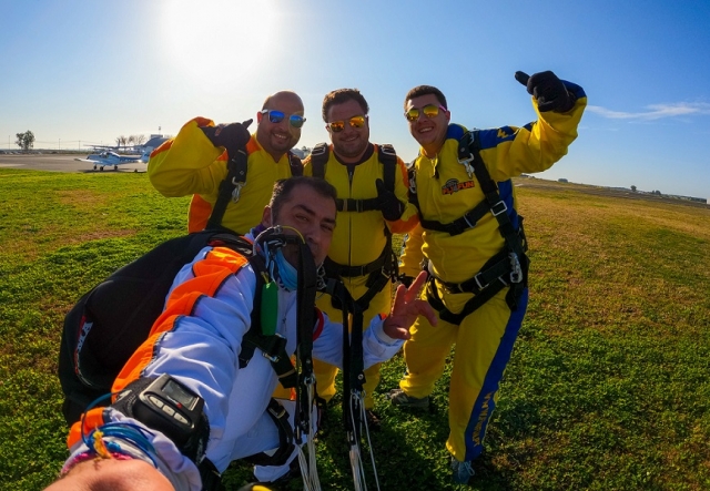  Foto di gruppo dopo il doppio salto 