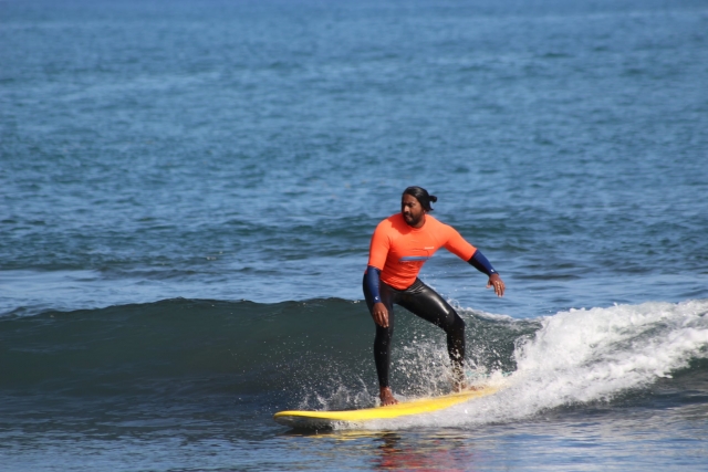 Noleggio attrezzatura da surf ad Alagoa Beach per 4 ore