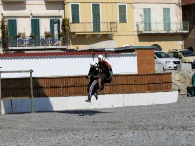 Corso base parapendio, Sanremo