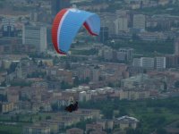  Paragliding 