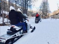  dois por snowmobile 