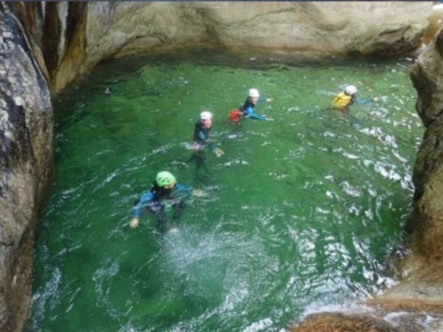 Escursione di canyoning nel Parco Regionale del Queyras 3 ore